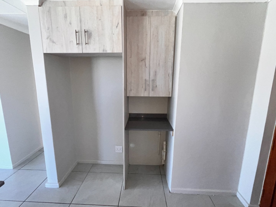 2 Bedroom Property for Sale in Wavecrest Eastern Cape